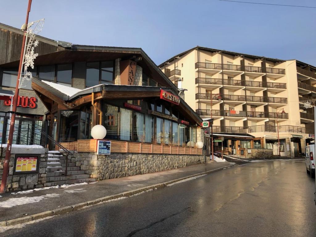 Apt Cosy, 4 Pers, Plein Centre Ville, Parking Offert Font-Romeu-Odeillo-Via Zewnętrze zdjęcie
